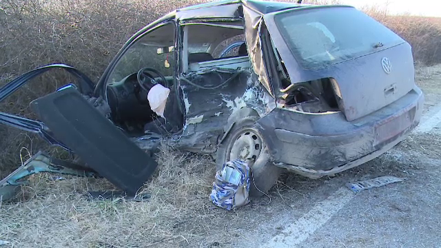 Manevra care i-a adus moartea unui șofer din Arad. Alte 2 persoane au fost rănite