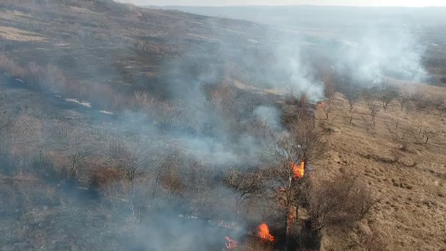 Zeci de incendii &icirc;n Prahova