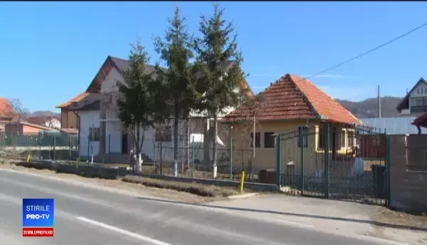 Femeie din Argeş, acuzată că şi-a ucis ginerele. "A dat cu cuţitul sau ceva asemănător"