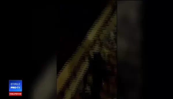 ”Mi-a cerut poze goală”. Mesajele trimise de bărbatul cu nanism mai multor minore