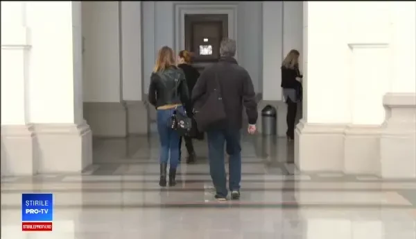 Trei zile de concediu pentru soții care se despart. Alina Gorghiu vede însă o discriminare