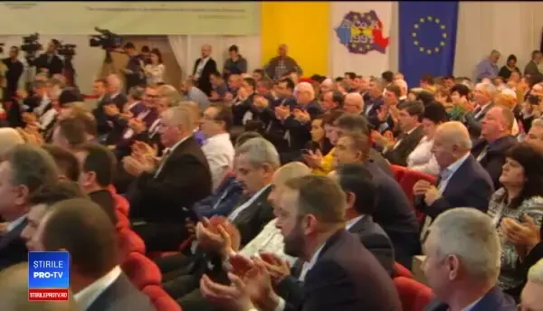 Reacţia primarilor, după ce Dăncilă le-a spus că Dragnea "a scos ţara din noroaie"