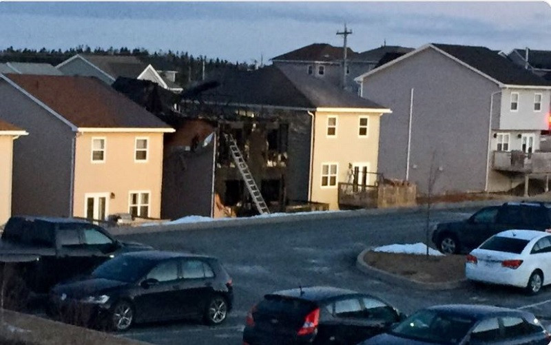 7 frați au murit într-un incendiu izbucnit în casa lor. Părinții sunt în spital. VIDEO