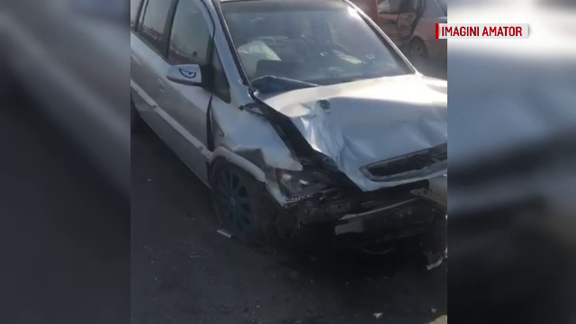 Accident cu 7 răniți în Dolj, inclusiv 3 copii cu vârste între 1 și 7 ani