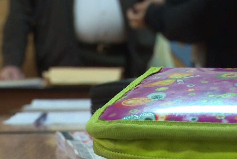 Profesorii cer o lege care să-i apere de violența din școli. Vor statut ca demnitarii