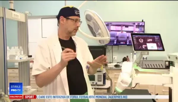 Prima intervenție chirurgicală cu cel mai performant robot din Europa, la Iași