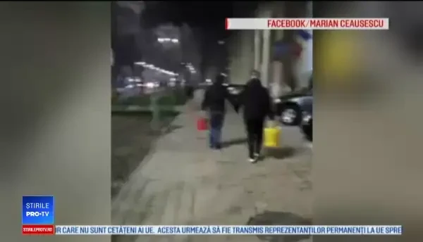 Ce sancțiuni au primit protestatarii care au aruncat cu ketchup în Ministerul Justiției