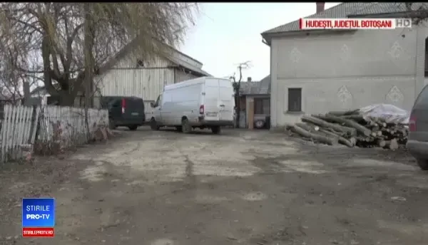 Jaf ca-n filme într-o comună. Cum au furat, doi hoți, peste 100.000 de lei în câteva minute