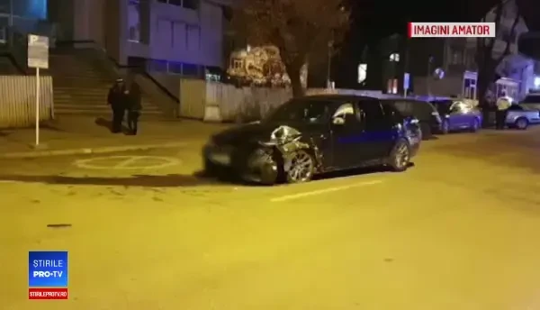 Un șofer de 20 de ani din Piteşti a scăpat miraculos dintr-un accident grav. Amenda primită