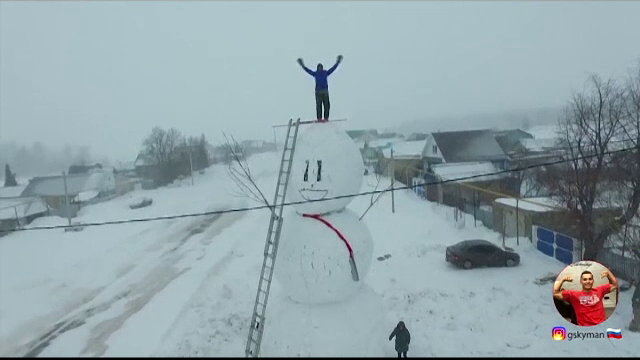 Concurs pentru cel mai mare om de zăpadă în Rusia. Imaginile trimise