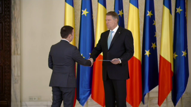 Suciu şi Cuc au depus jurământul de învestitură. De ce a lipsit Dăncilă de la ceremonie