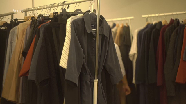 Creaţii ale designerilor români, la jumătate de preţ. Unde le puteţi cumpăra