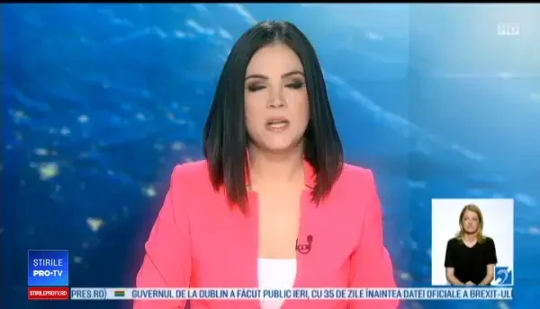 Casă mistuită de flăcări, în Cluj. O familie a rămas pe drumuri