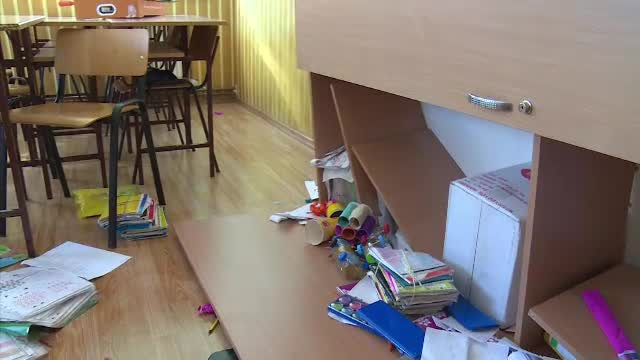 O fetiță a fost rănită la un program afterschool. Un dulap a căzut peste ea