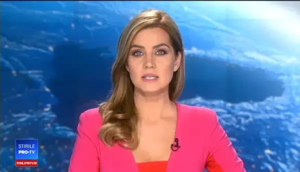 50 de elevi, evacuaţi în grabă după ce căminul cultural de lângă şcoala a luat foc