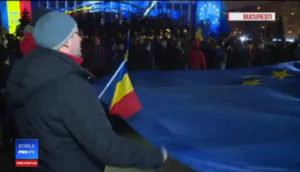 Protest în București față de OUG privind legile justiției. De ce a fost criticat Iohannis