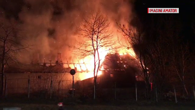 Grădiniță din Cluj distrusă din incendiu. De la ce ar fi pornit flăcările