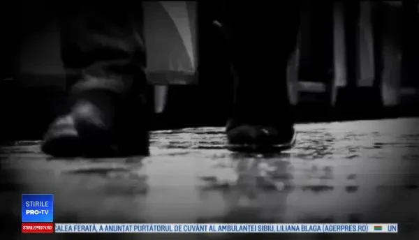 Şi-a ucis fosta soţie sub ochii copilului apoi s-a înjunghiat. Fuseseră împreună 22 de ani