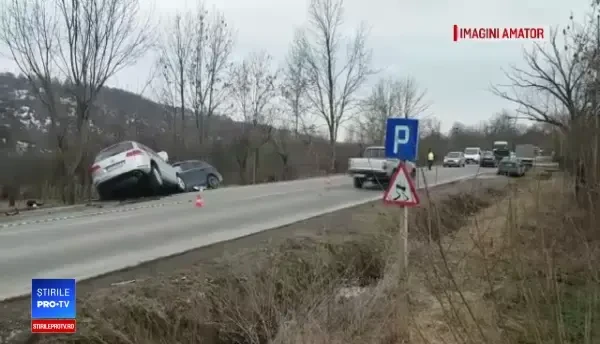 Francez implicat într-un accident grav, în Dâmbovița. În mașină se afla și fiica lui, de 3 ani