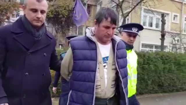 O fată de 22 de ani a fost violată de tatăl ei. Ce au descoperit apoi anchetatorii