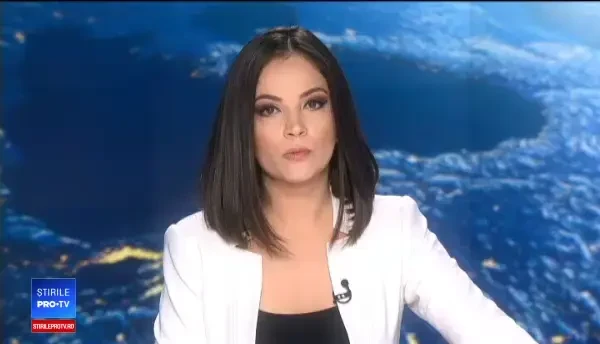 Momentul în care un polițist din Oradea e lovit de un șofer. Pe ce dă vina