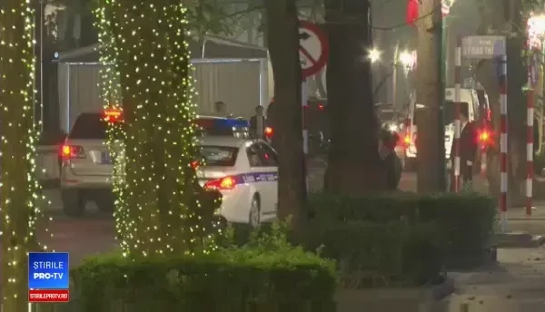 A început al doilea summit Kim-Trump. „Ești un lider grozav. Prevăd un viitor extraordinar”