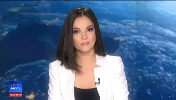 Un fermier şi-a construit un avion în curte din banii economisiţi. Ce materiale a folosit