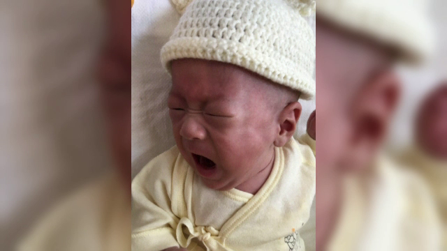 Bebelușul care cântărea 268 de grame la naștere a fost externat. Ce spun părinții