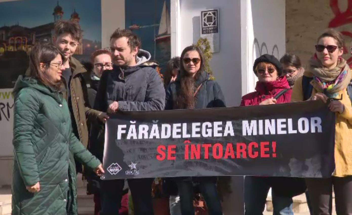 rosia montana legea minelor