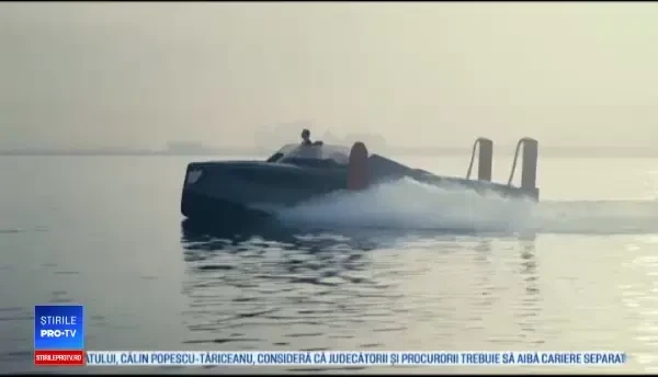 Iahtul "zburător", prezentat la târgul internațional din Emiratele Arabe Unite