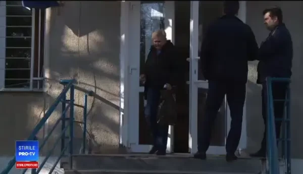 Falsul medic ar fi tratat cu electroşocuri o femeie cu stimulator cardiac. Unde era ”cabinetul”