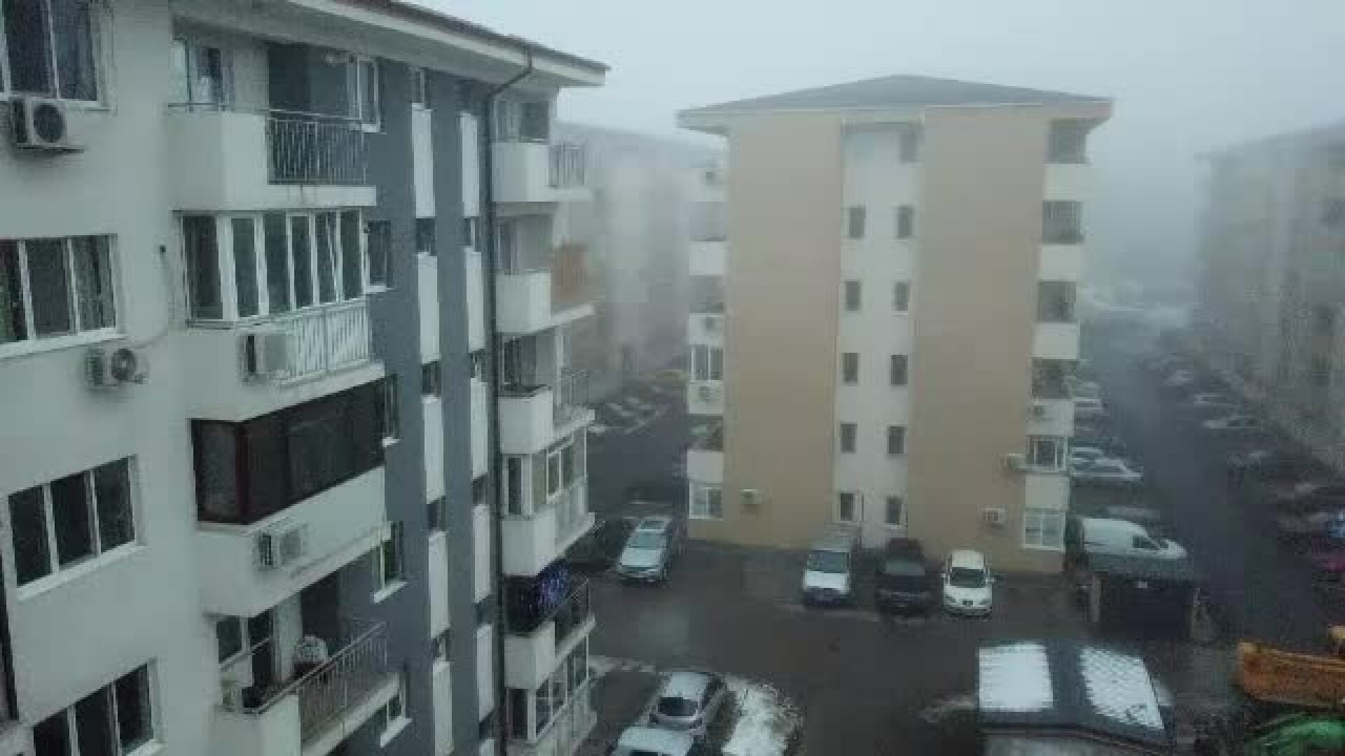 Vânzările pe piaţa imobiliară sunt în declin. Scăderile de prețuri prevăzute de analiști