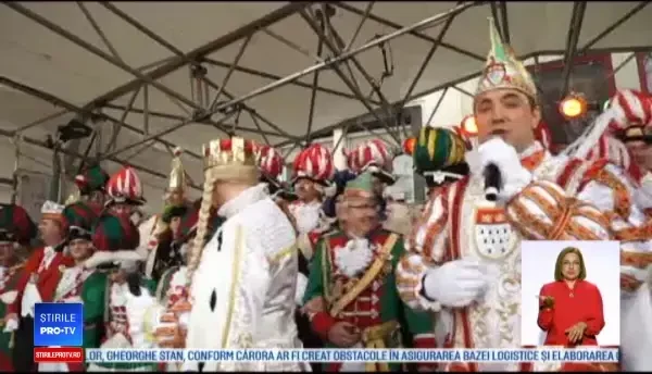 Festival în plină stradă la Koln, timp de 6 zile. Oamenii celebrează „al cincilea anotimp”