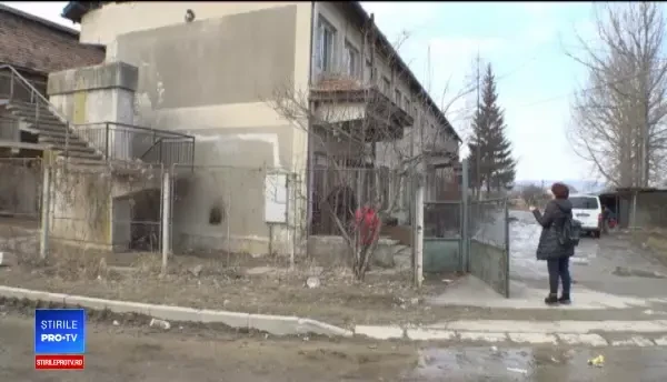 Un bărbat a murit asfixiat cu gazele de la aragazul uitat aprins în timpul nopții