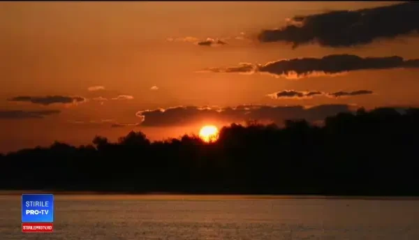 Locul din Deltă unde turiștii sunt așteptați cu știucă uscată și crap pe varză