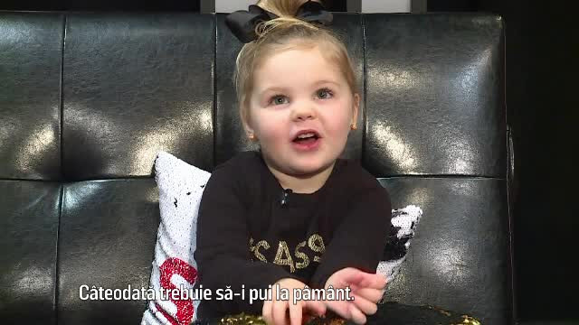 Vedetă pe internet. Cum a reacționat o fetiță de 3 ani când a fost cerută în căsătorie