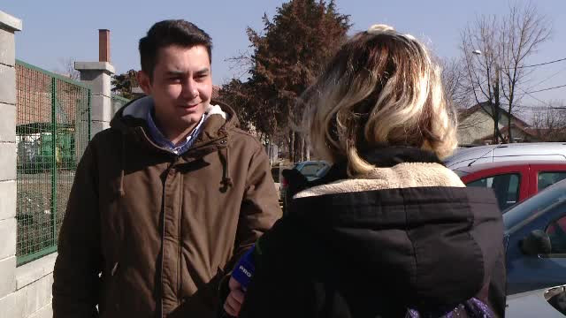 Dependența de internet, o problemă reală. Tânără: ”Nu am mai avut timp să învăț”