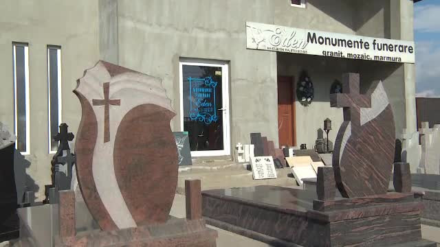 Percheziții la mai multe firme de pompe funebre. Ce au căutat anchetatorii