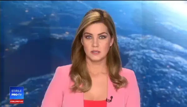 Falsul medic Raluca Bârsan și șefa ei, audiate la o secție de poliție. Ce riscă