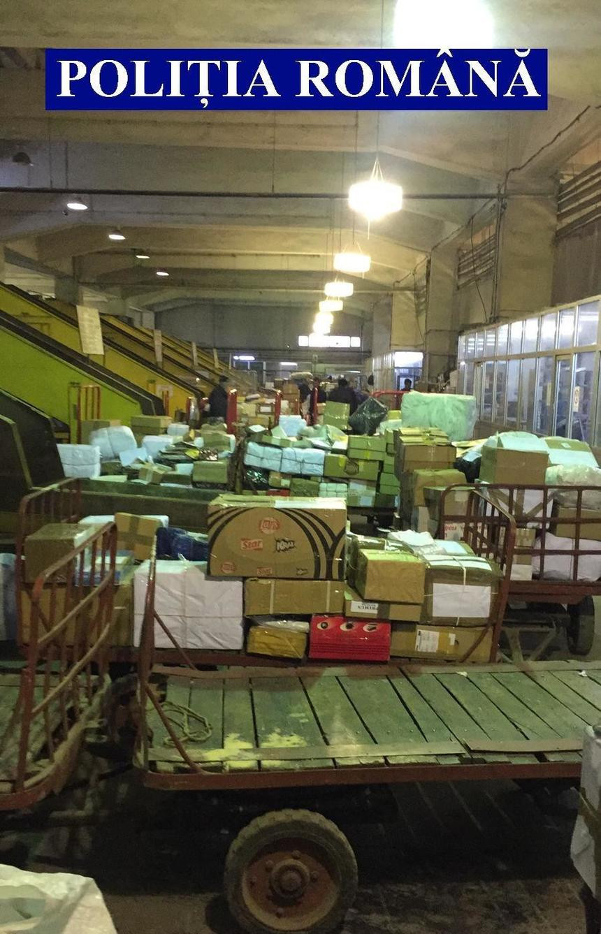 Peste 1.000 de colete trimise prin curierat, percheziționate. Ce au descoperit polițiștii
