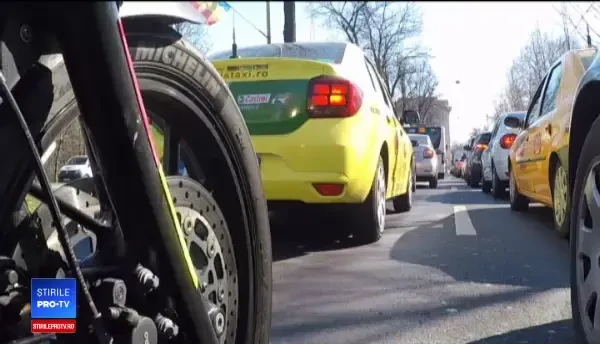 Salavatorii SMURD au început să intervină pe motociclete, din cauza traficului