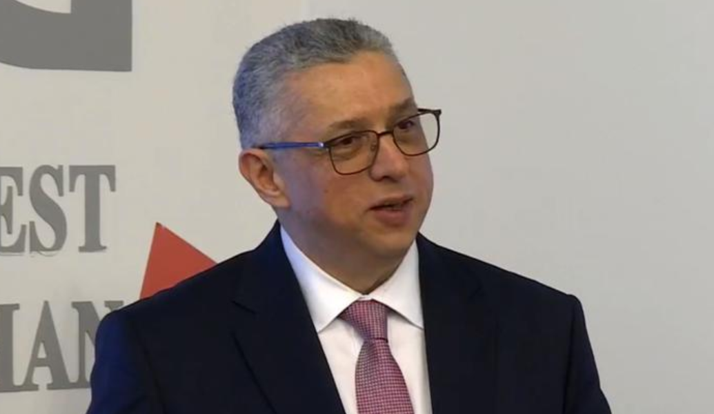 Glumă pe seama lui Dăncilă, la Bursa din Capitală. În sală au fost hohote de râs. VIDEO