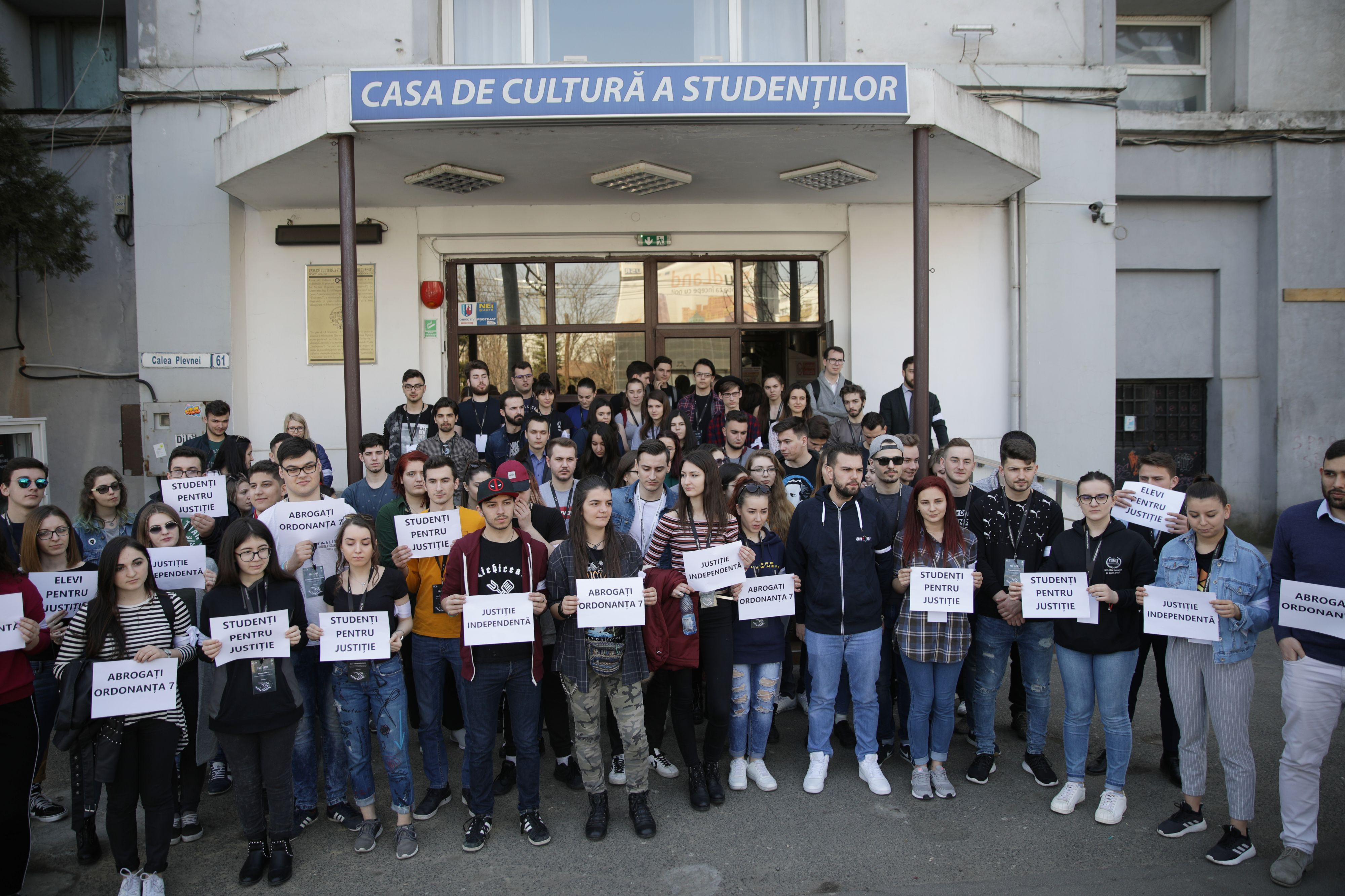 Protest al elevilor, studenților și tinerilor față de OUG 7