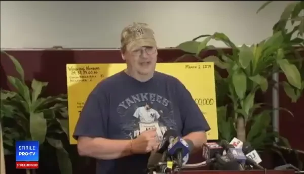 Un bărbat care a câștigat 273 mil. $ la loto a pierdut biletul. Ce a făcut când și-a dat seama