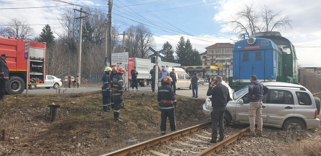 Nou accident pe calea ferată, în judeţul Dâmboviţa. 2 persoane au fost rănite