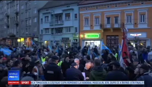 Mii de persoane, la protestul pentru autonomia Ţinutului Secuiesc, în Târgu Mureş