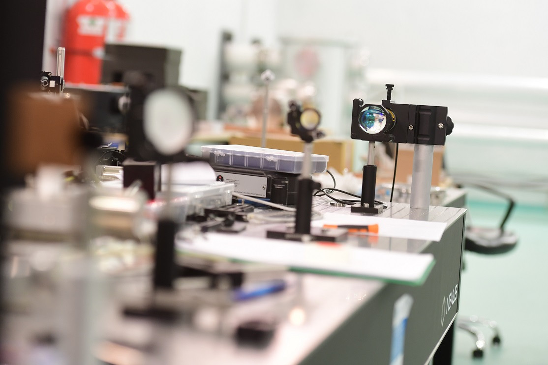 Laserul de la Măgurele a atins cea mai mare putere din lume. Mesajul premierului Dăncilă