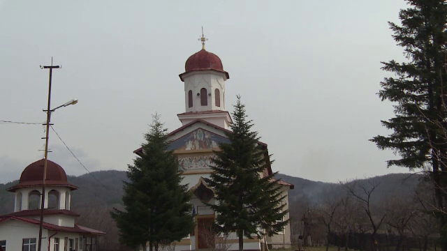 Accident nefericit la o biserică din Gorj, veche de 100 de ani. Un bărbat a ajuns la spital