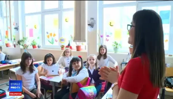 Metoda unor profesori și învățători din Capitală pentru a-i ține pe elevi atenți la ore