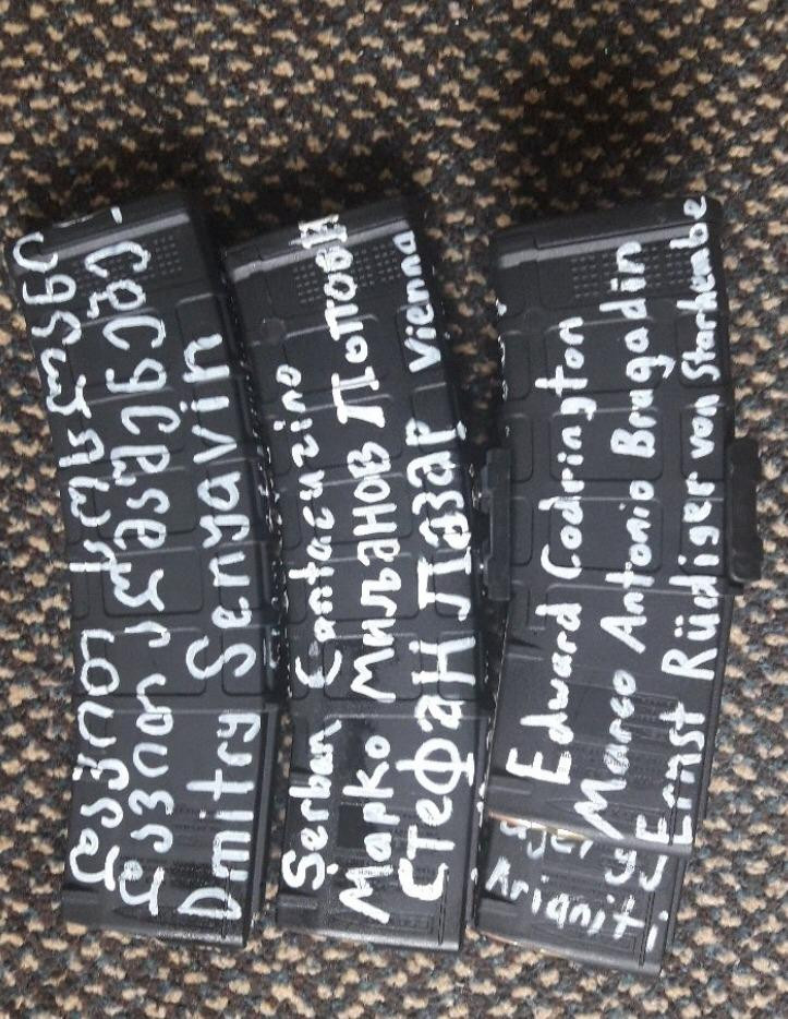 Nume românesc, scris pe armele folosite de atacatorul din Noua Zeelandă. Care e explicaţia